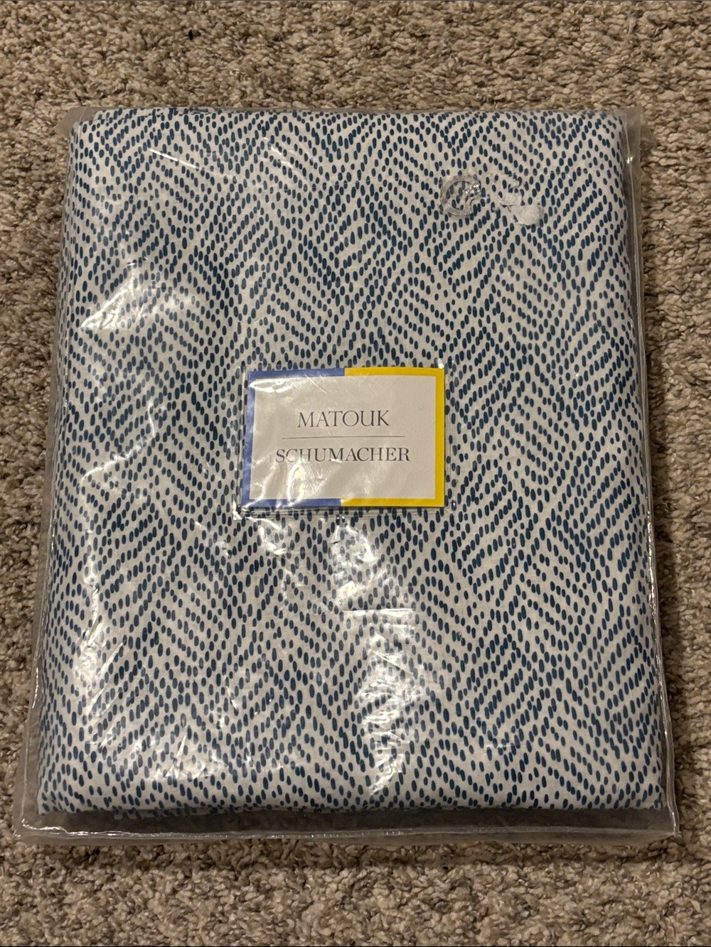 NWT Matouk Schumacher Duma Diamond Blue Tablecloth 70x108 100% Linen